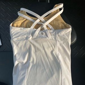 Lululemon tank